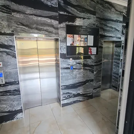 луксозен в резиденция лазурен бряг Appartamento Burgas