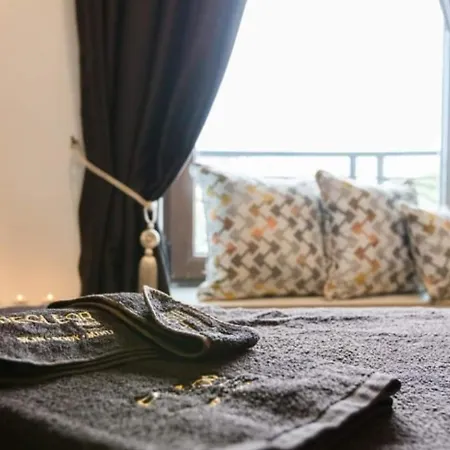 луксозен в резиденция лазурен бряг Burgas Stad