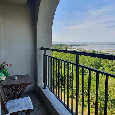 луксозен в резиденция лазурен бряг *