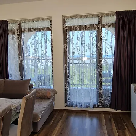 Appartement луксозен в резиденция лазурен бряг